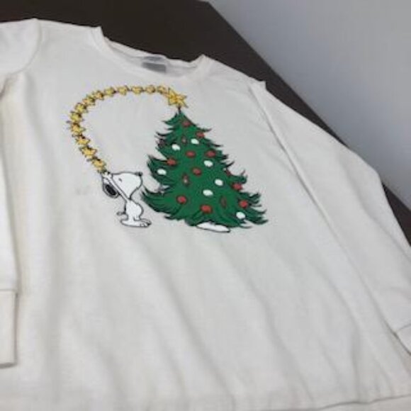 Peanuts Snoopy Cozy Fleece Christmas Tree White Sweatshirt. - Picture 14 of 16